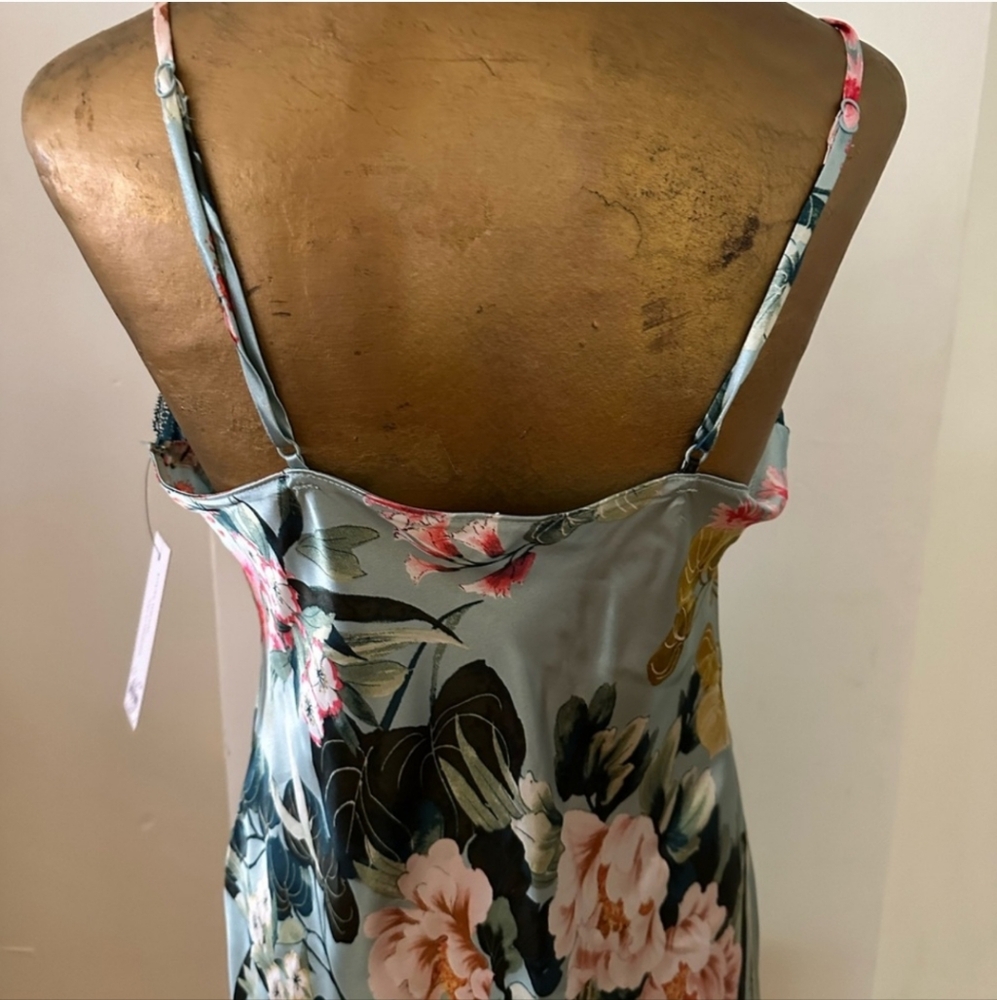 NEW Floral Robe & Nightie - Picture 4 of 5